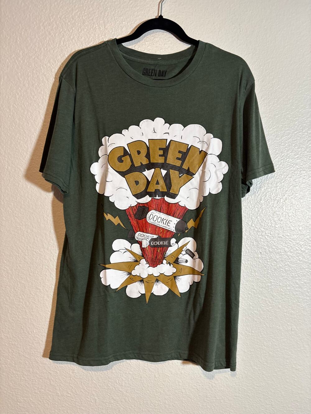 Green Day NWT Men's Size M Dookie Album T-Shirt Green Band Tee Mad Engine